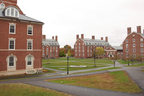 Bà mẹ bày cách né trường tệ khi du học Mỹ