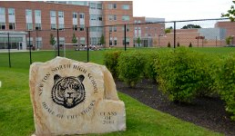 Hệ Thống Trường Trung Học Công Lập Newton Public Schools- Massachusetts, USA