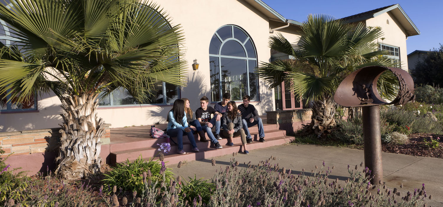 Học Bổng Trung Học Mỹ - Trường Trung Học Monterey Bay Academy, California, USA