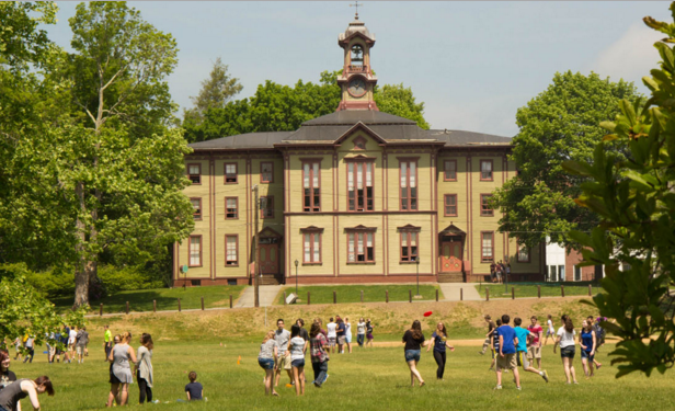 Connecticut - Trường Trung Học Nội Trú Woodstock Academy - USA