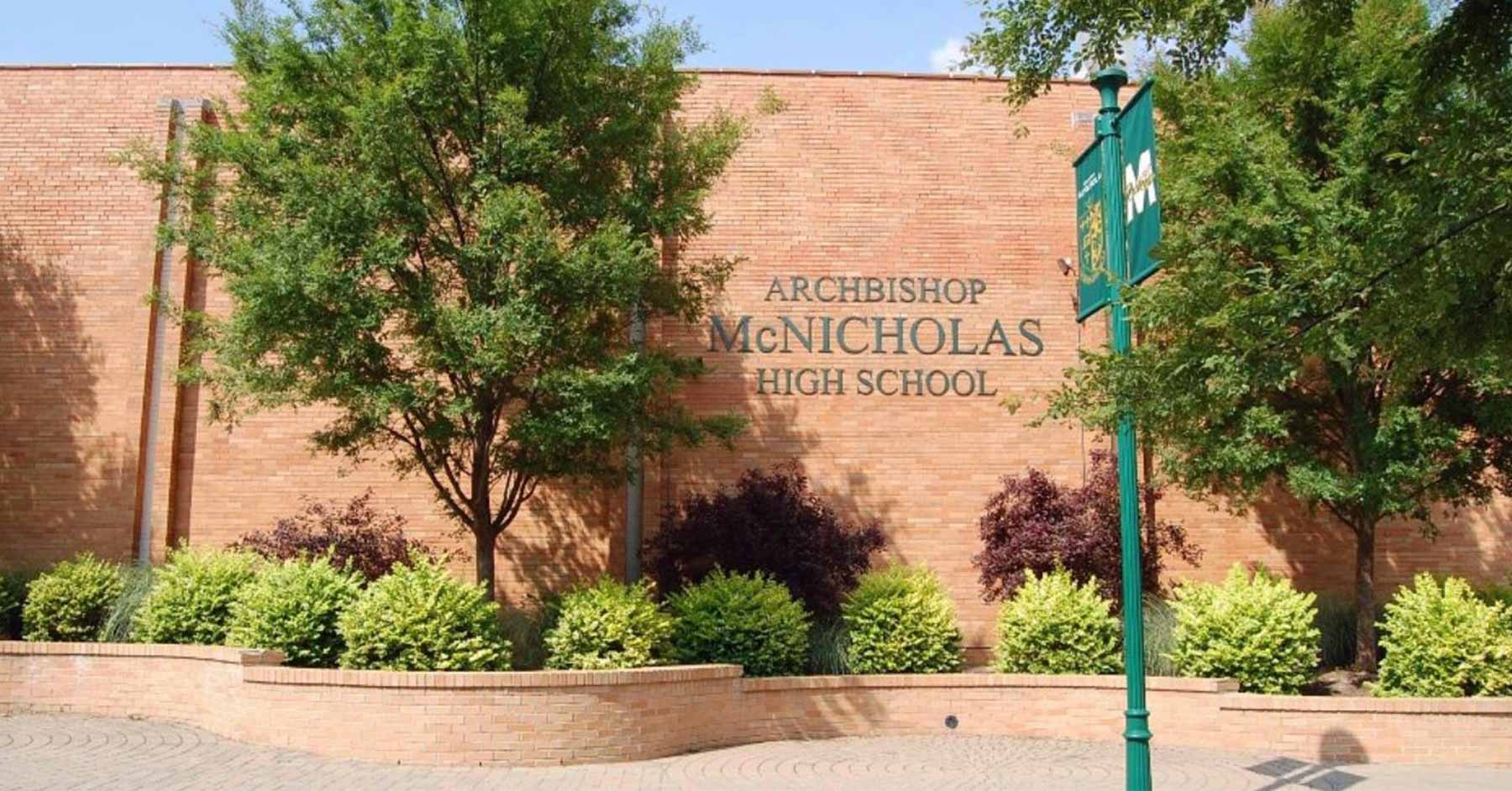 Ohio - Trường Trung học Archbishop McNicholas High School - USA