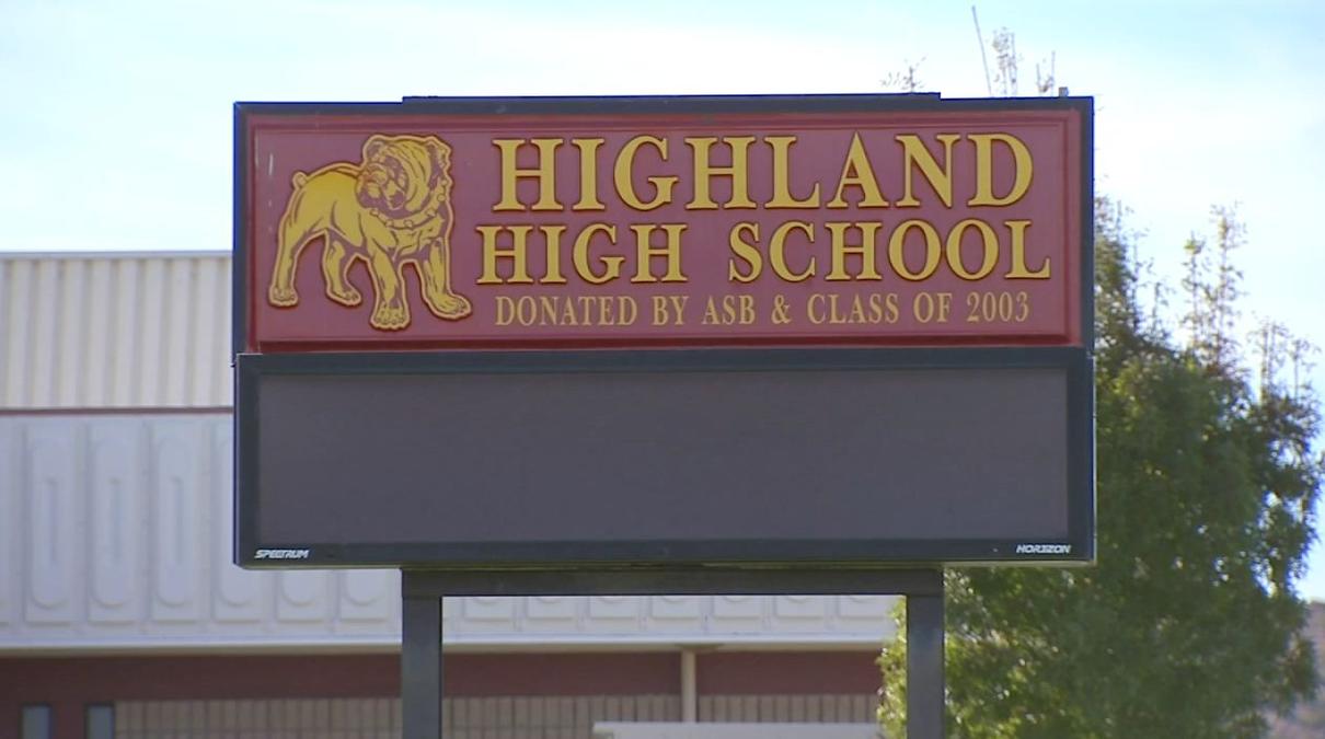 Trường Trung Học Công Lập Highland High School District - California - USA