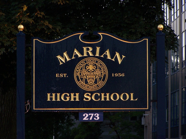 Massachusetts - Trường Trung Học Ngoại Trú Marian High School - USA