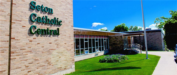 New York - Trường Trung Học Ngoại Trú Seton Catholic Central High School - USA