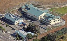 California - Trường Trung Học Ngoại Trú The Quarry Lane School - USA