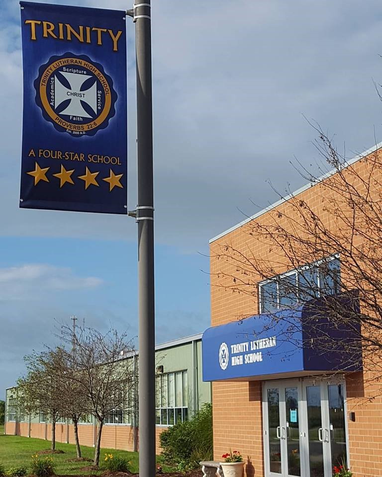 Indiana - Trường Trung Học Ngoại Trú Trinity Lutheran High School - USA