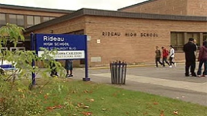 Trường Trung Học Rideau High School – Ottawa, Ontario, Canada