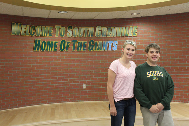 Trường Trung Học South Grenville District High School – South Grenville, Ontario, Canada